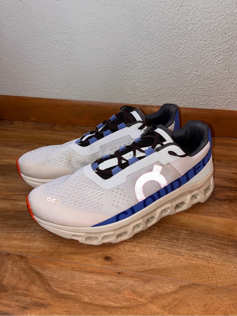 On Cloud Men’s Cloudmonster Athletic Running Sneaker Shoes, white/blue - size 12